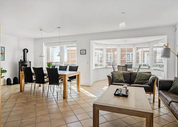 0381-romo-sonder-frankel-44 بيت للعطل *