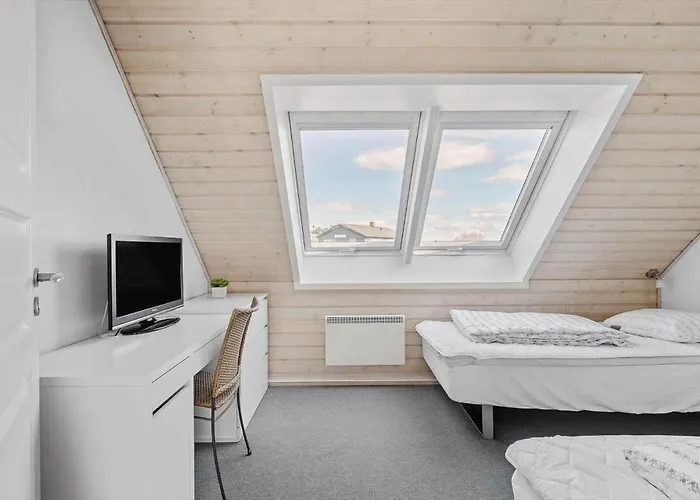 0381-romo-sonder-frankel-44 بيت للعطل *